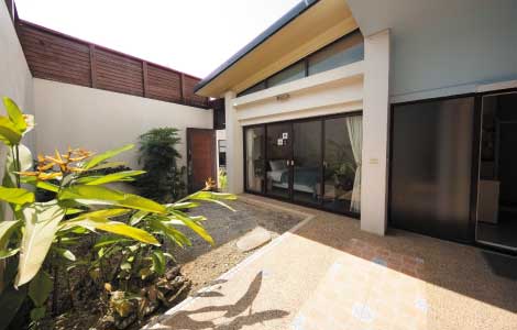 Outdoor Soaking Tub and Foot Bath